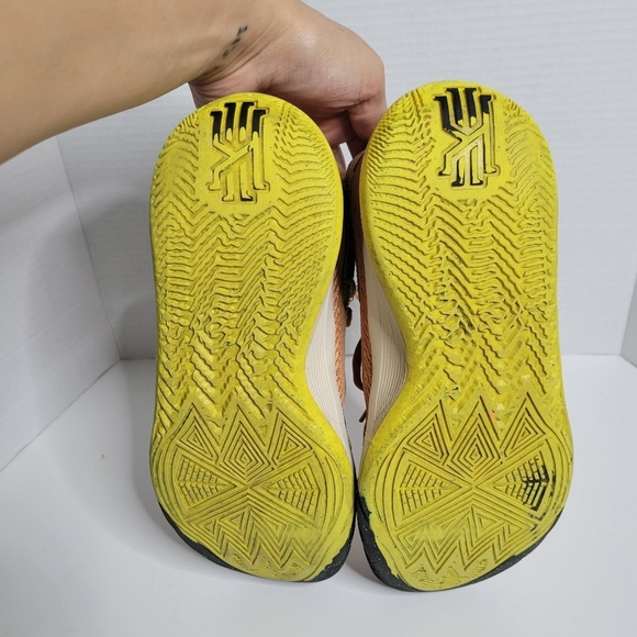 Nike Kyrie Flytrap VI 6 Men Size 8 Orange Trance Yellow Strike 2022 - Picture 10 of 11